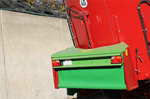 Strautmann feed mixer wagon rear centre discharge